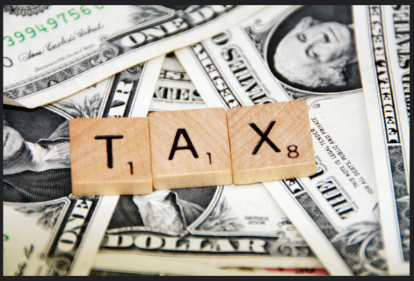 "Taxes" by 401kcalculator.org